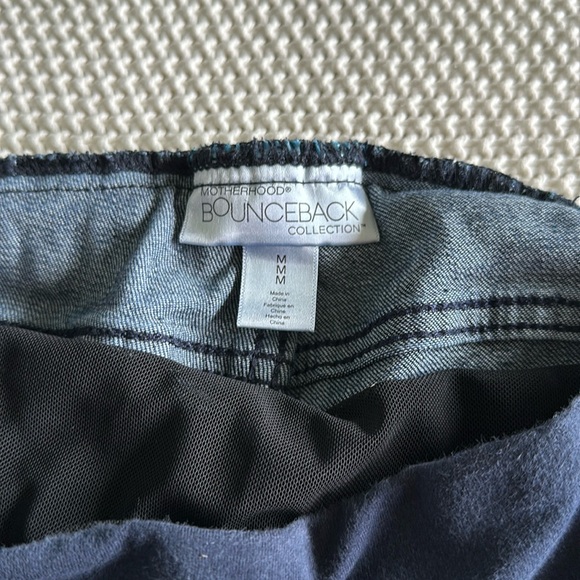 Motherhood Maternity Postpartum Jeans size Medium - Picture 2 of 4